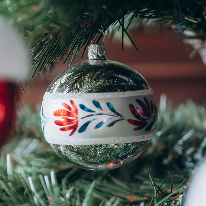 Sklenené vianočné ozdoby Domovina - Kvapky so špicom a guľou, 6 ks