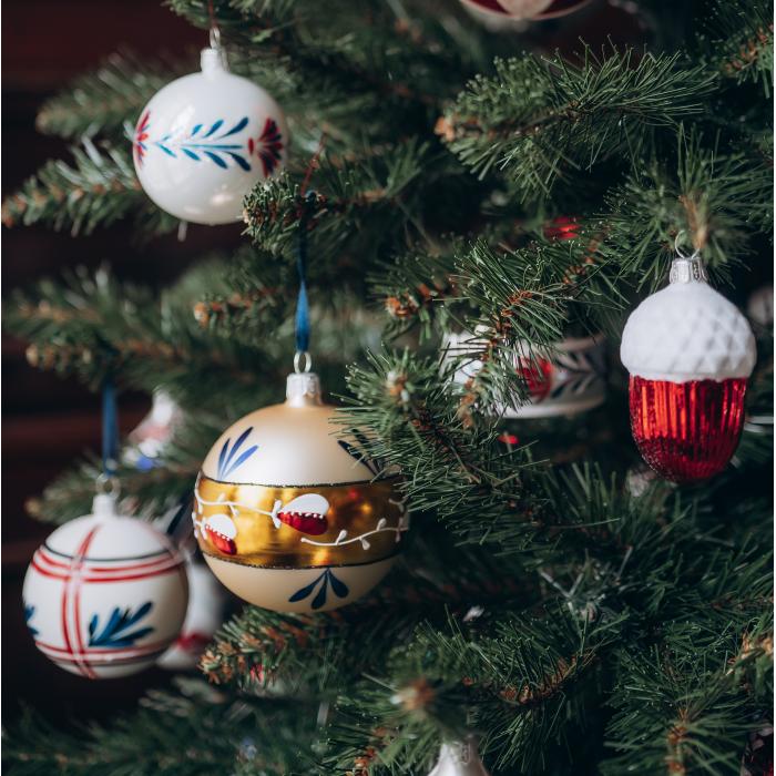 Sklenené vianočné ozdoby Retro - Guľa so srdiečkami a baletným gala, 6 ks