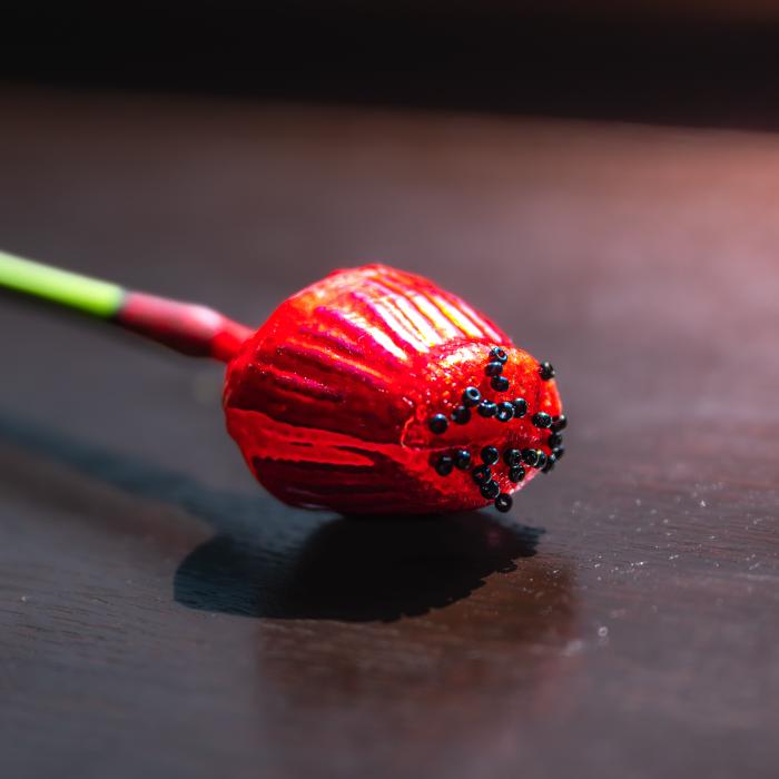 Sklenený fúkaný ornament červený mak, 1 kus