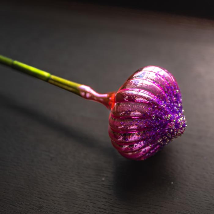 Sklenená fúkaná ozdoba ružová pivonka