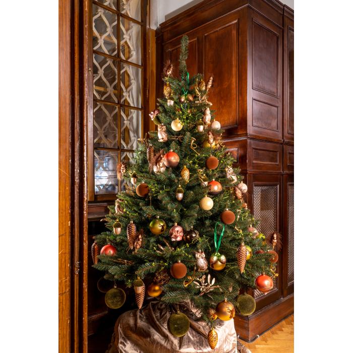 Sklenené vianočné ozdoby hniezdo s orechmi