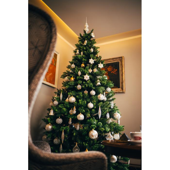 Sklenené vianočné ozdoby - špice Slzičky na bielom porceláne 1ks