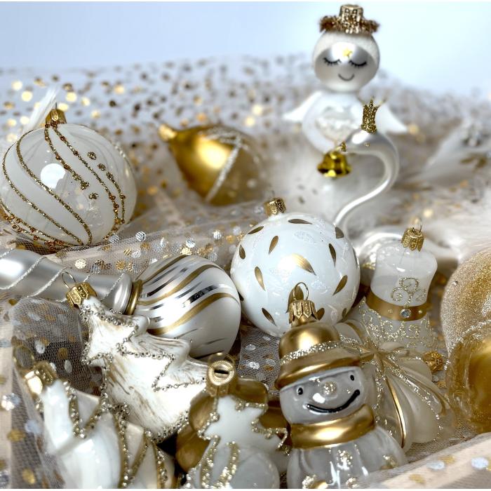 Bielo-zlatý adventný kalendár