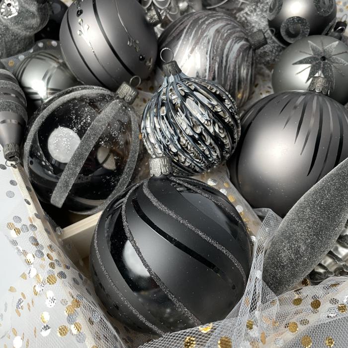 Sklenené vianočné ozdoby basic Nero - Nero kahuri efekt, 4 ks