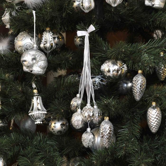 Sklenené vianočné ozdoby biela strieborná sada - balík orechov strieborná, 1 ks