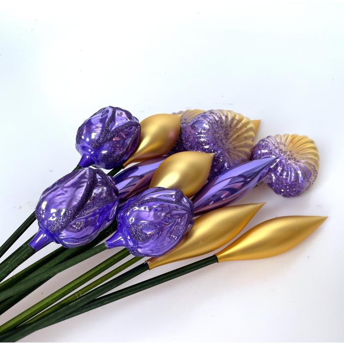 Sklenená fúkaná ozdoba light golden bud