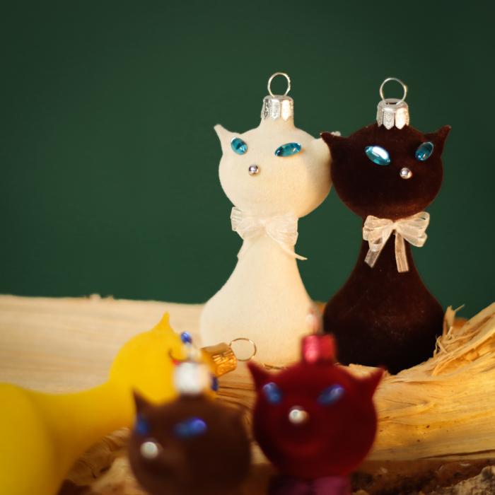 Mačka s kožúškom biela, 1 ks