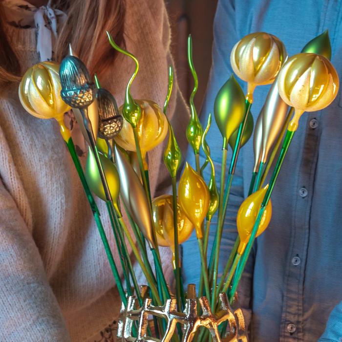 Sklenený fúkaný ornament svetlozelené púčiky